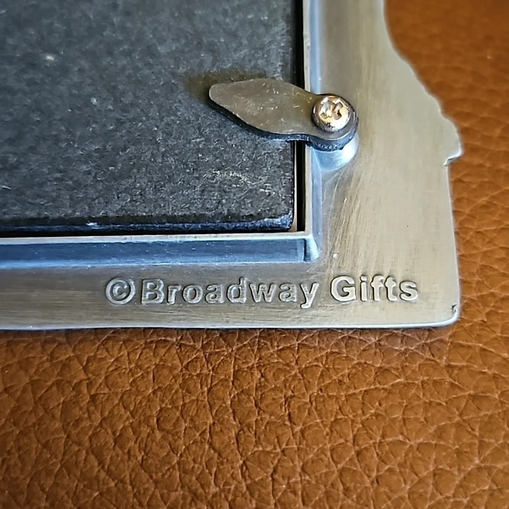 Broadway Gifts tourist souvenir
